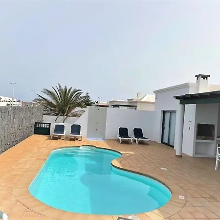 Fuer 5 Personen Und 1 Kind In Playa Blanca, Lanzarote Geeinde Yaiza